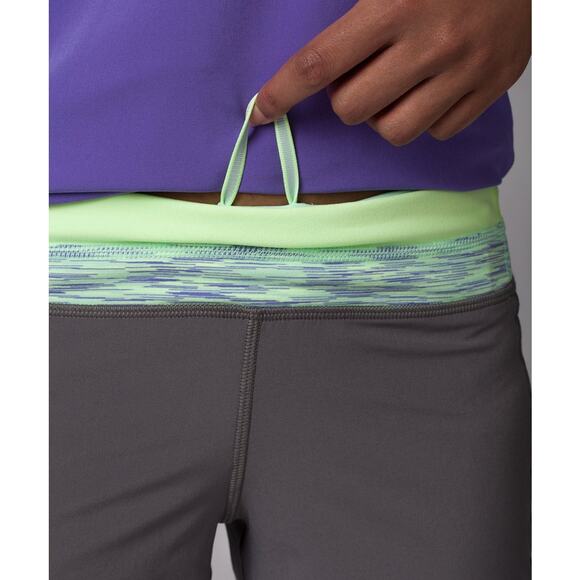 Lululemon Ivivva Slate & Faded Zap Fresh Teal Relay Racer Shorts Swift - Picture 5 of 7